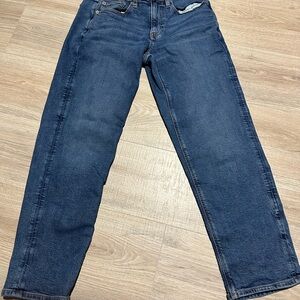 American Eagle Outfitters Women's 90’s size 6 short Straight Leg Blue Jeans